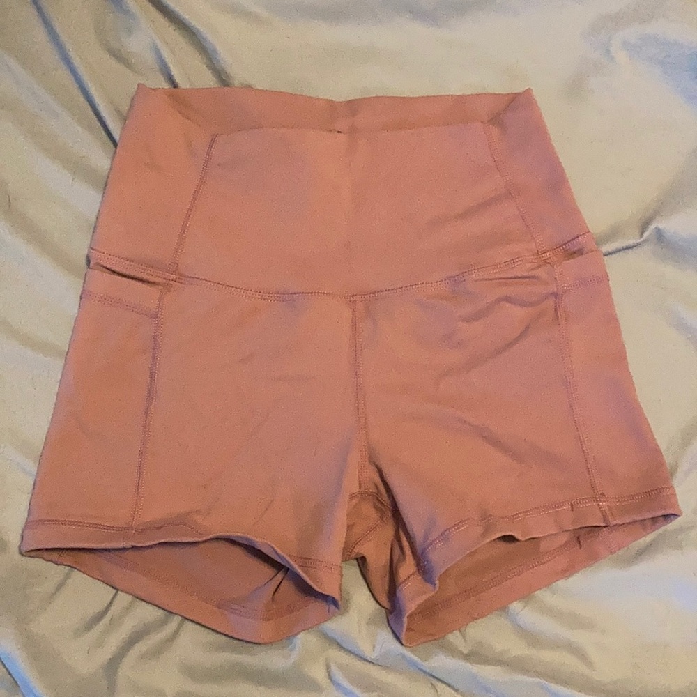 Medium Workout Shorts with Pockets